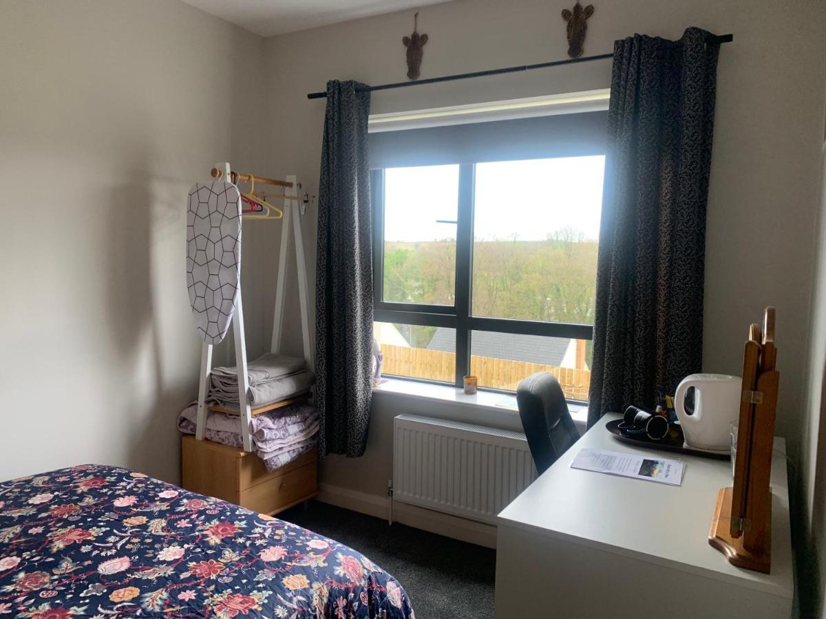 Room With A View Ньюри Экстерьер фото